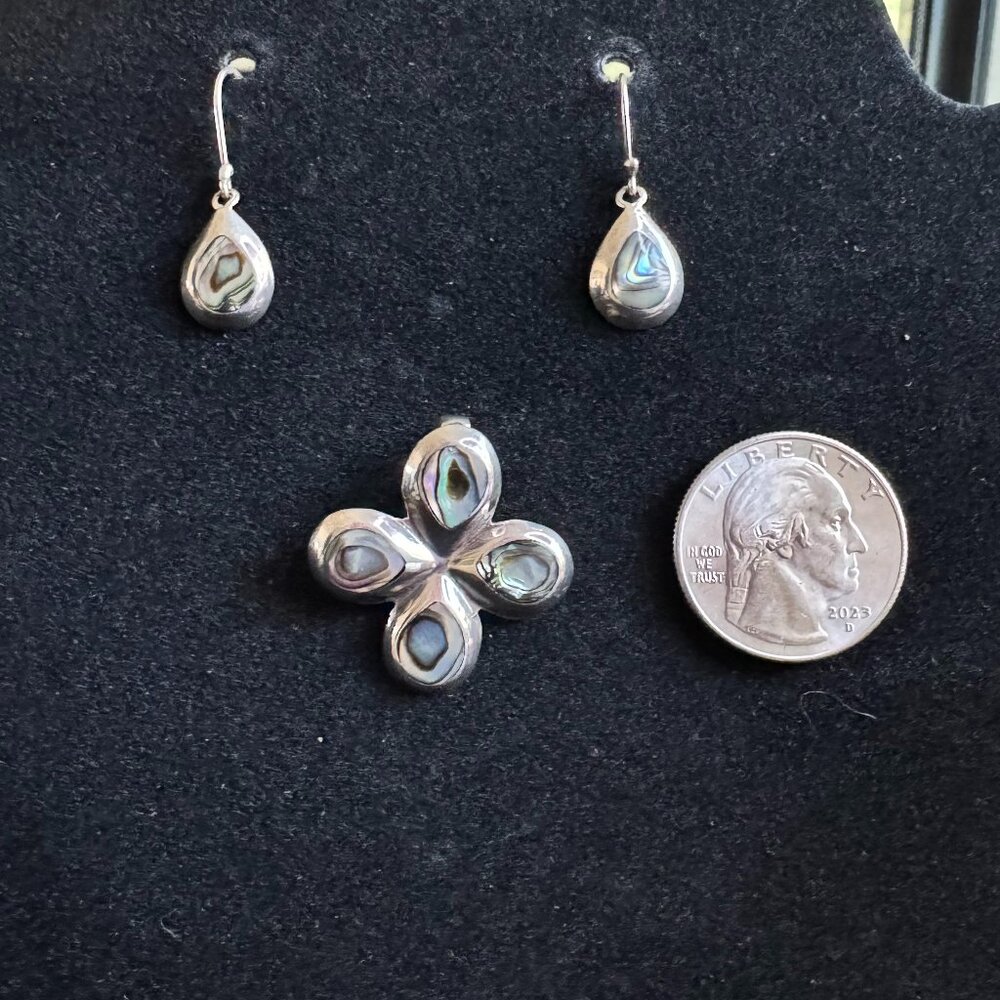 NWOT 950 Sterling Silver Abalone Shell Pendant and Earrings set - Picture 2 of 10